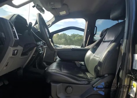 2015 Ford F150 Supercrew z USA, uszkodzony, nr VIN 1FTEW1C85FFC83352